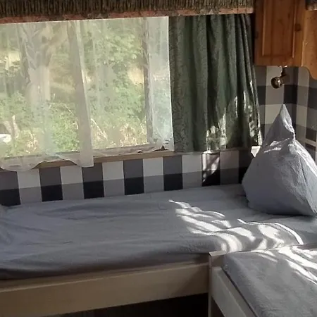 4u W Domku Holenderskim In Tinyhouse ازغوجالتس